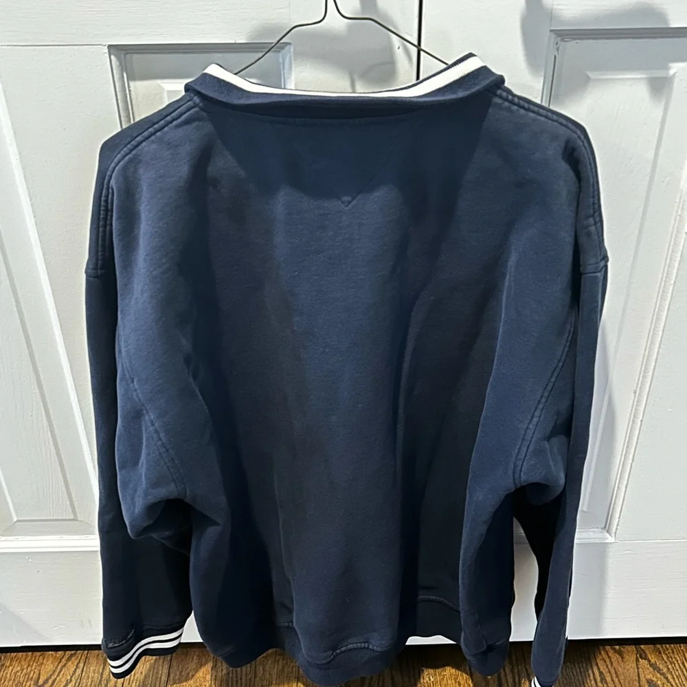 Men’s Tommy Hilfiger Quarter Zip, Size Large, Navy